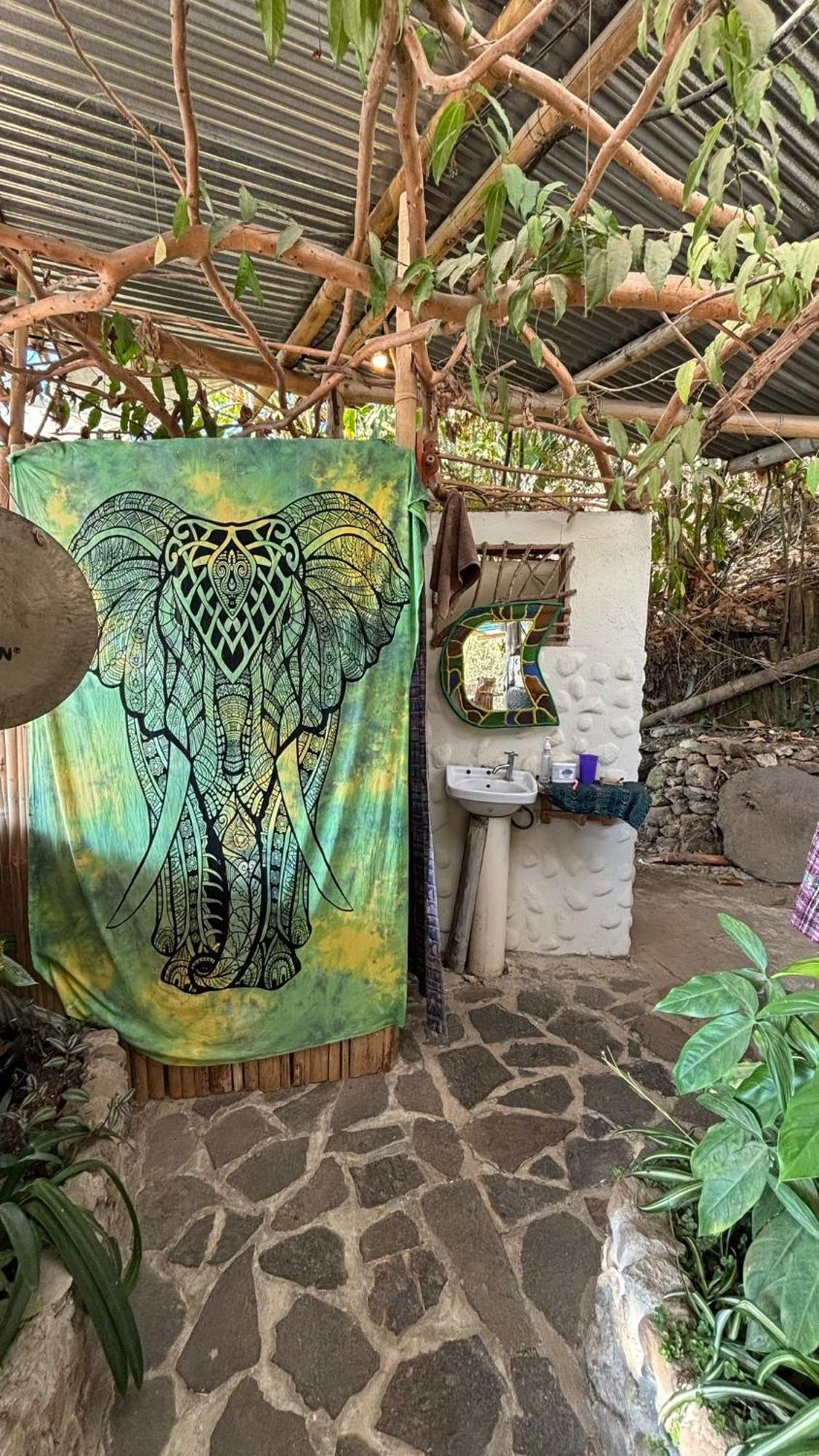 Earthship Atitlan Guest House Сан Маркос Ла Лагуна Екстериор снимка